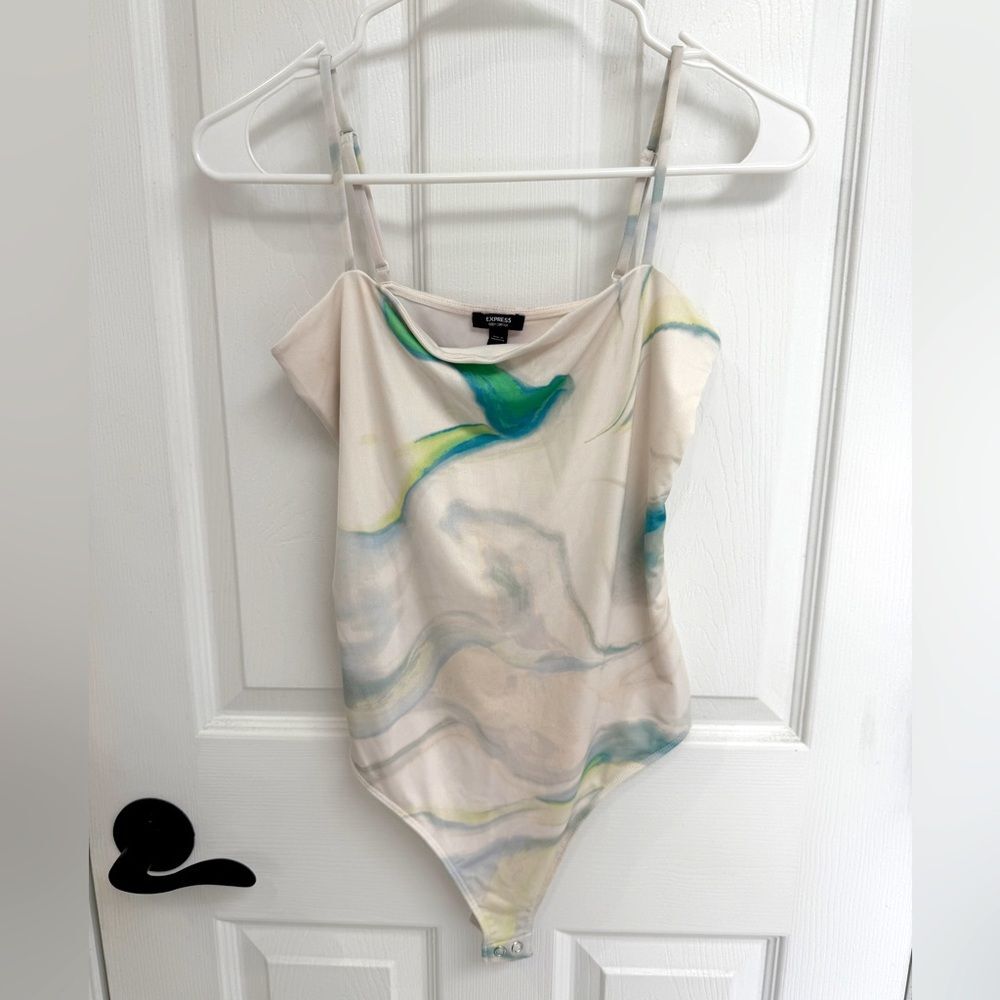Express White Abstract Body Contour Bodysuit Straight Neck Spaghetti Strap Small